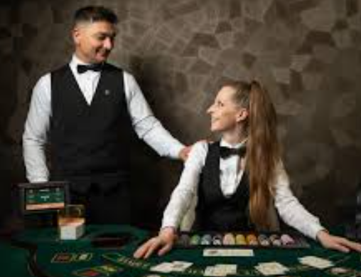 Peran Dealer dalam Menjaga Ritme Permainan Casino