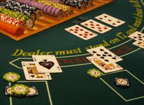 Perbedaan Casino Darat dan Casino Online