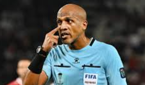 VAR Sepakbola Kontroversi Keputusan Wasit Modern Terkini